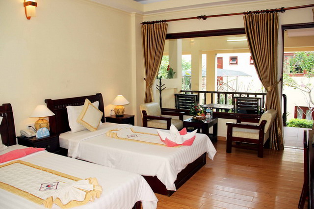 Phòng Deluxe - Hotel24h.net